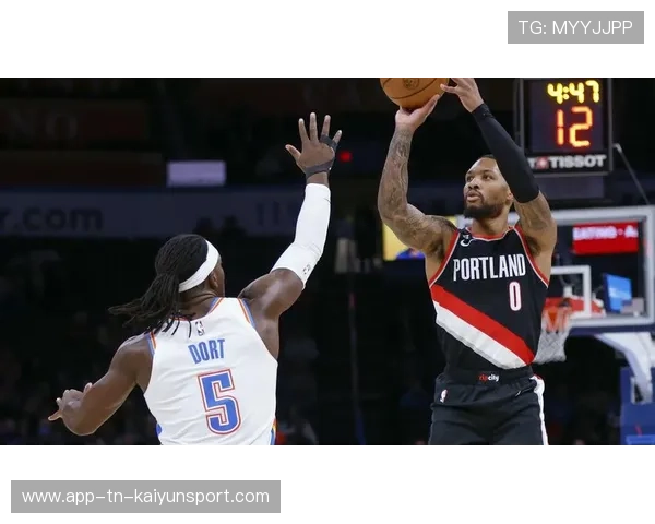 利拉德罚球命中稳住开拓者末节局面